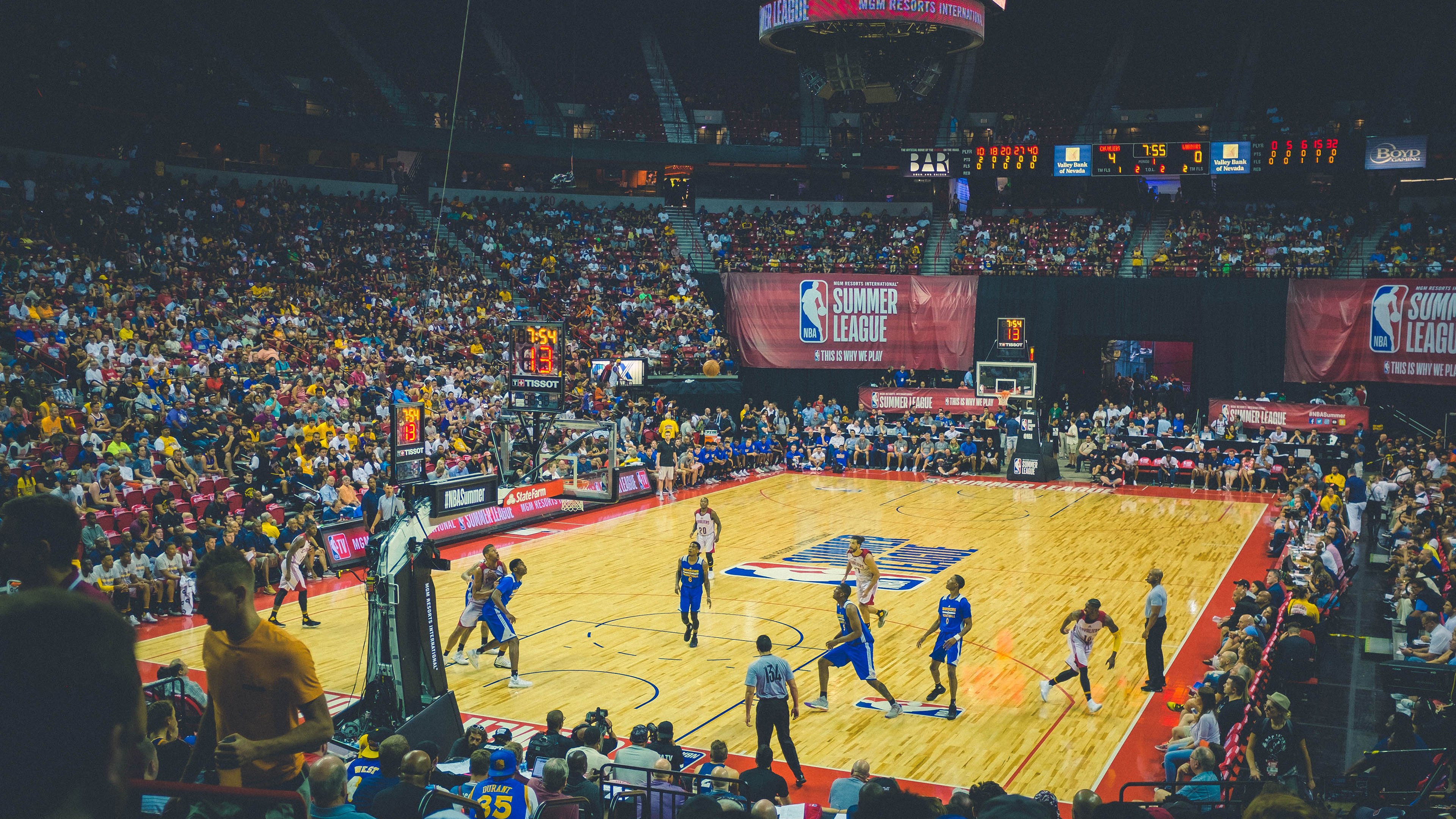 精彩盛宴不容错过：全球热血篮球决赛现场，nba热血篮球